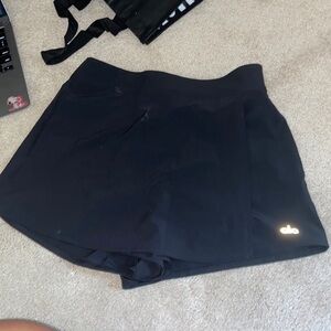 alo yoga clubhouse skort